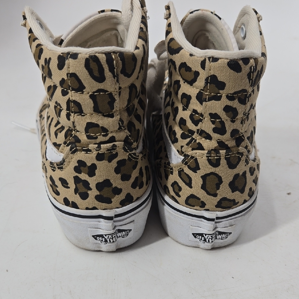 Vans High-Top Sneakers with Leopard Pattern - Picture 8 of 10